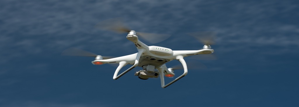 Teoría, adquisición y procesamiento de imágenes tomadas con drones con propósitos fotogramétricos